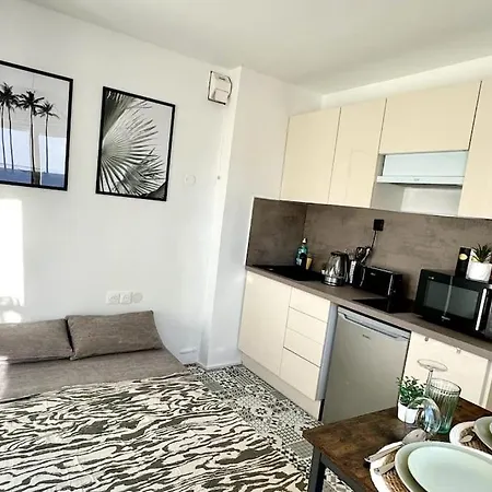 New Avec Balcon A - Proche Paris - Rer 5 Min - Wifi * Courcouronnes