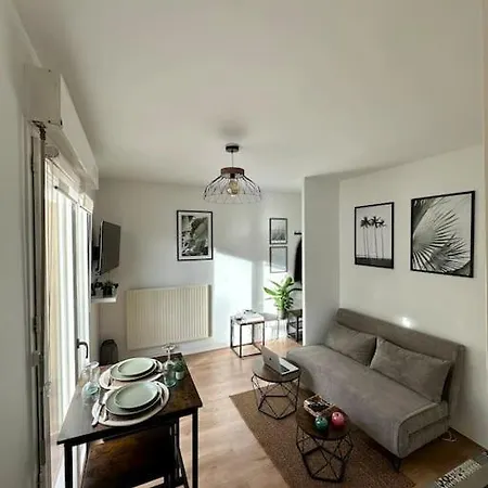 Lejlighed New Avec Balcon A - Proche Paris - Rer 5 Min - Wifi *